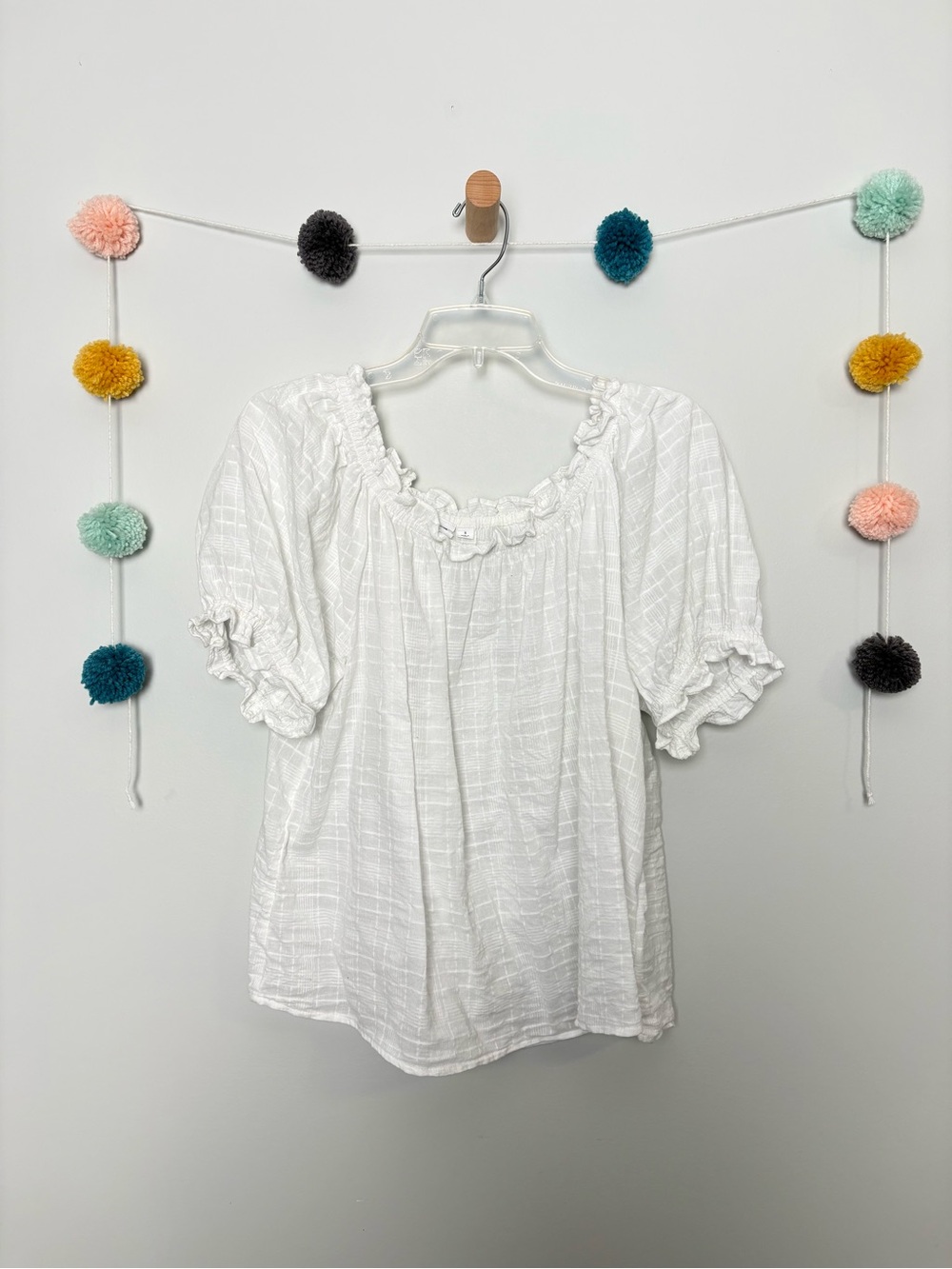 Gap White Peasant Blouse Window Pane Pattern